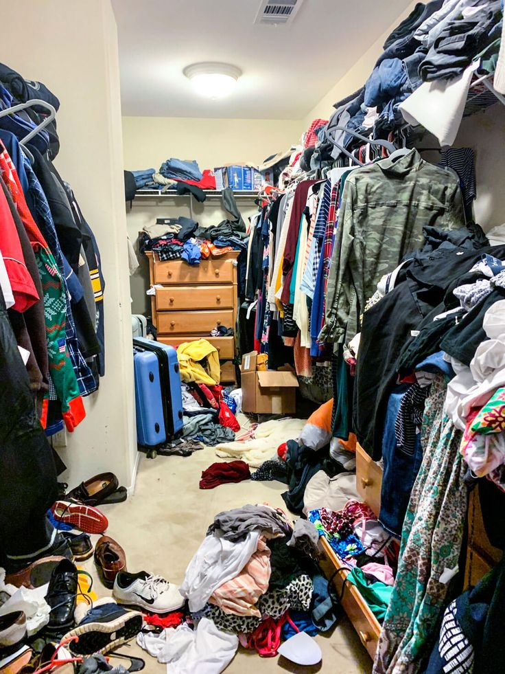 Custom Closet - Disorganization - Stress
