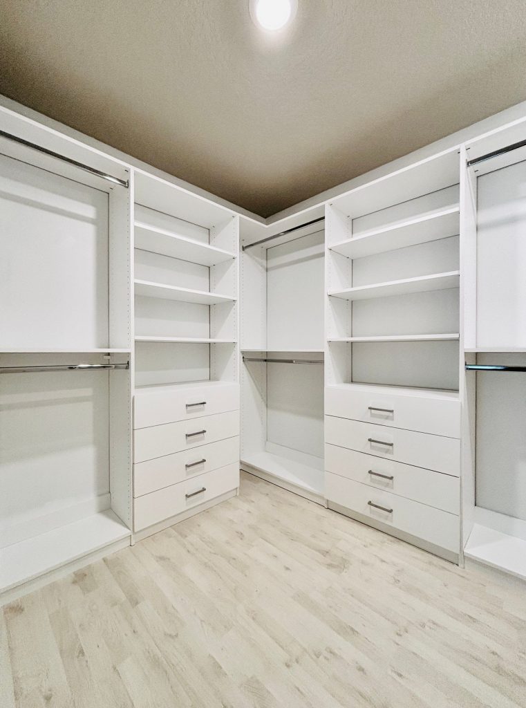 Custom walk-in closet with drawers in Lithia, Florida.