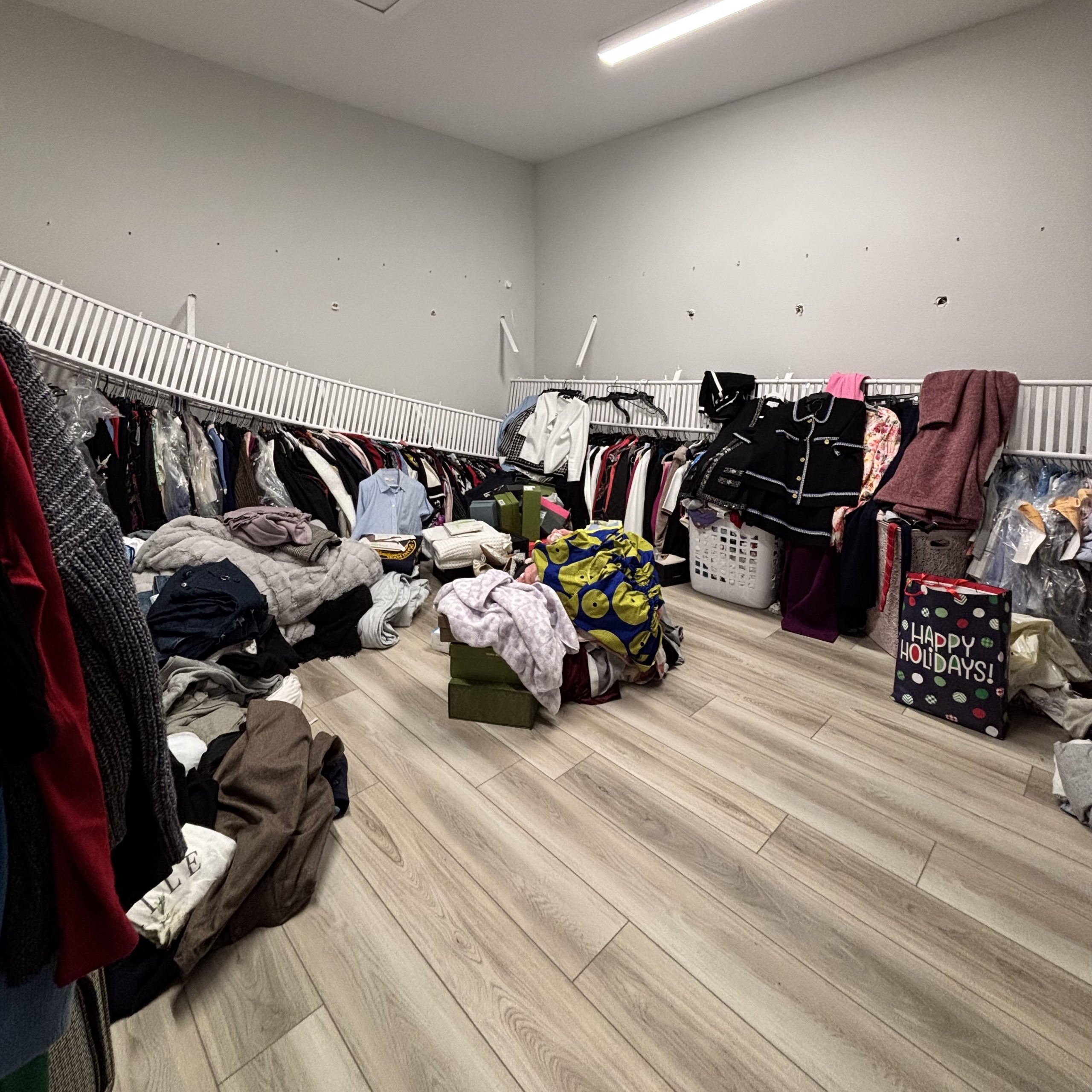 Walk-in closet - Builder grade shelf fell down
